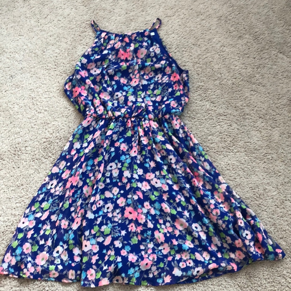 Floral Lush Dress with Open Back - Picture 1 of 3